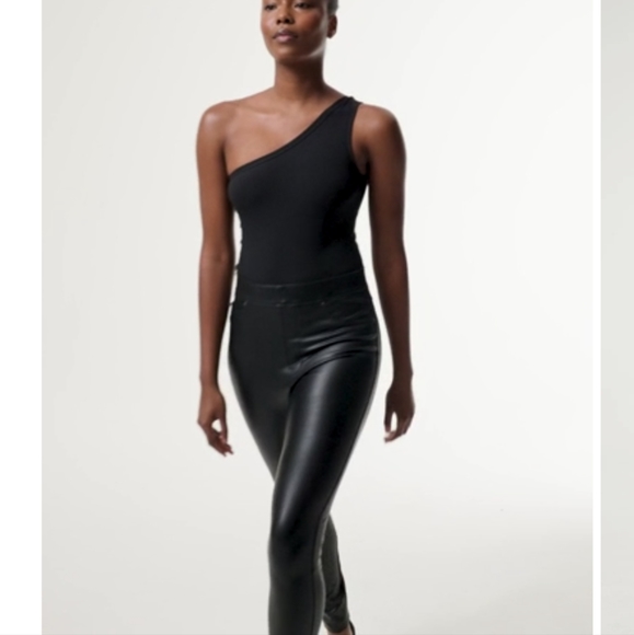 Spanx Ankle Pants Petite - Picture 2 of 10